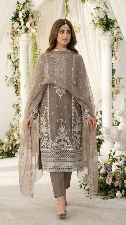 Noor Jahan By Noorma kaamal Luxury Embroidered Chiffon Collection (GPKS- A4-S/L/XL)