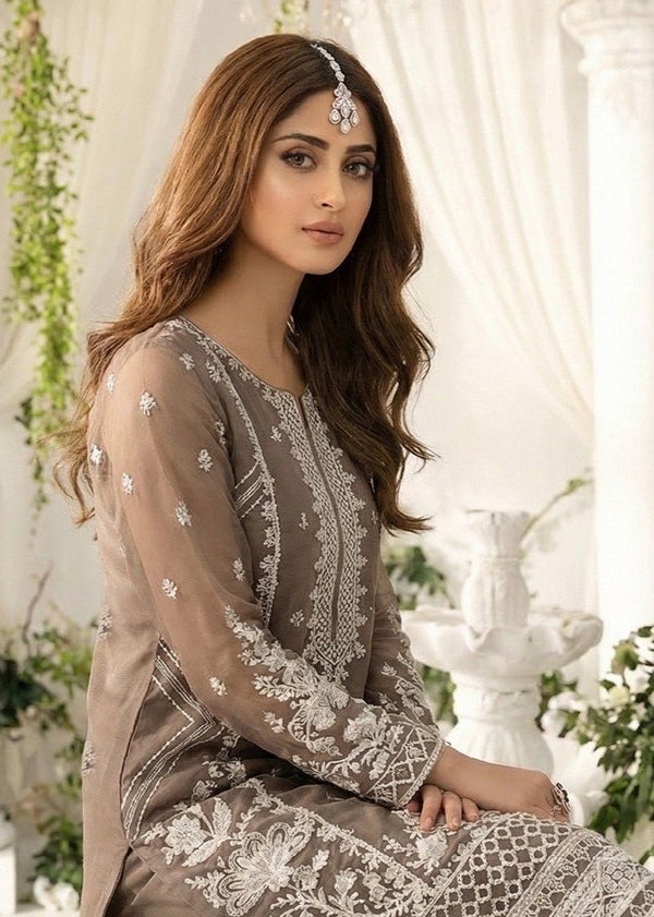 Noor Jahan By Noorma kaamal Luxury Embroidered Chiffon Collection (GPKS- A4-S/L/XL)